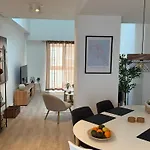 H2M Postigo Duplex Terrace 2 Bathrooms, Smart Tv, Oven